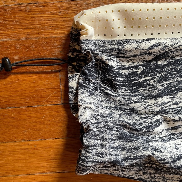 Lululemon Lab Pants Size 4/6 - Picture 3 of 8